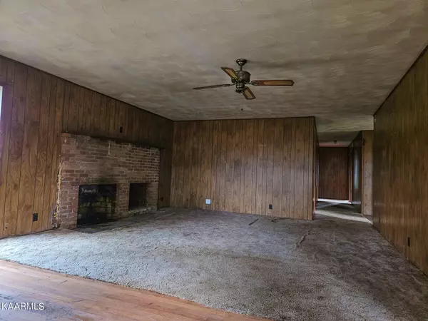 Shady Valley, TN 37688,9892 Highway 421