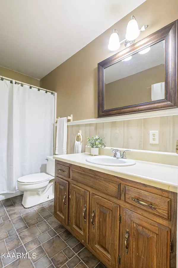 Sweetwater, TN 37874,511 Old Highway 68