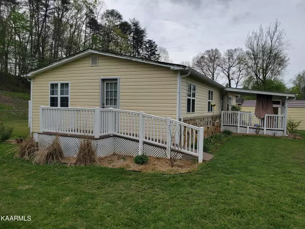 Harriman, TN 37748,106 Meadowlark LN