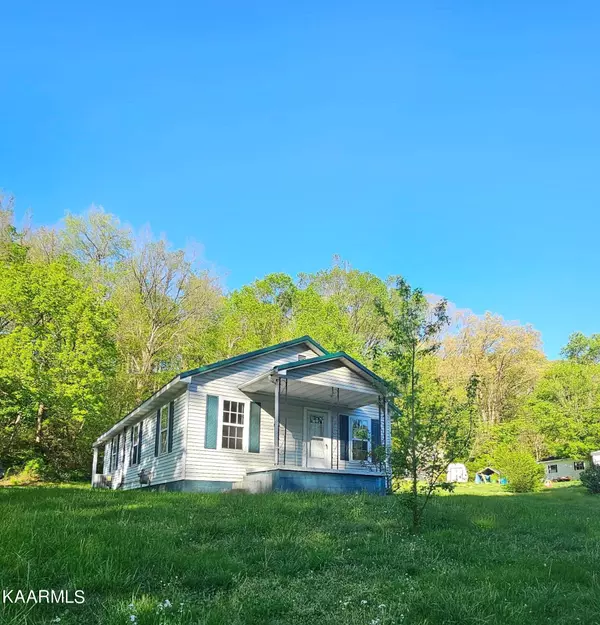 518 Tuggle Hill Rd, Rogersville, TN 37857