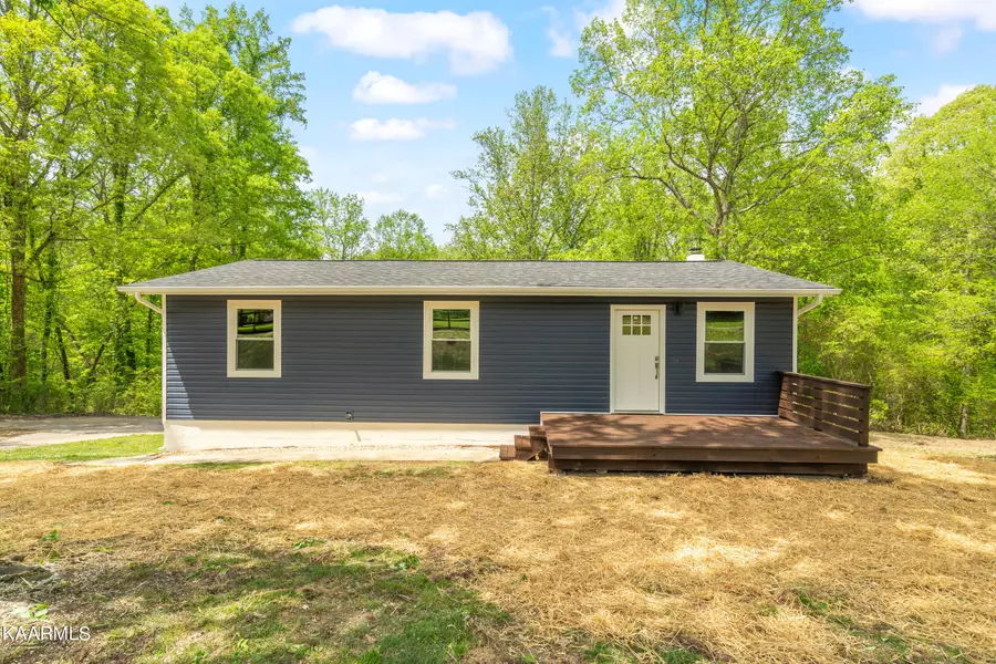 134 Casey Rd, Harriman, TN 37748