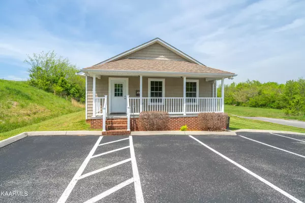 167 Commerce St, Sweetwater, TN 37874