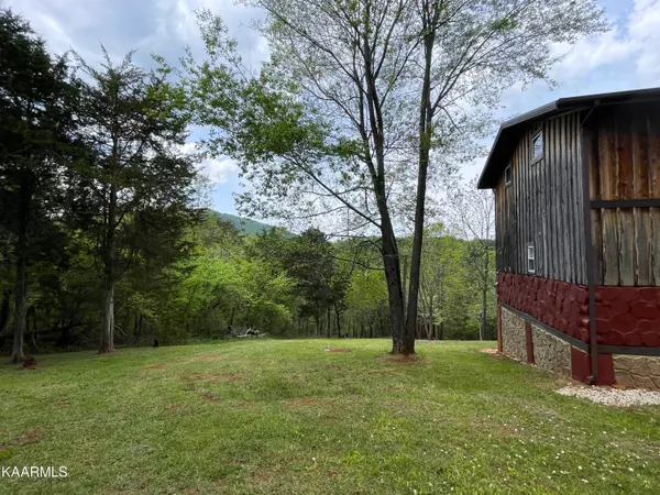 Greeneville, TN 37743,755 Arlie Waddell LN