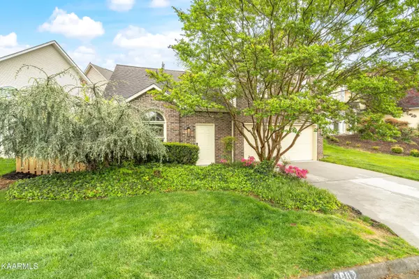 8602 Cypress Lake DR, Knoxville, TN 37923