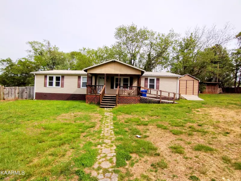 407 Catawba Avenue, Clinton, TN 37716