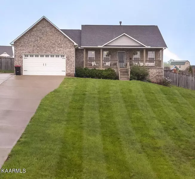 265 Jessie LN, Lenoir City, TN 37772