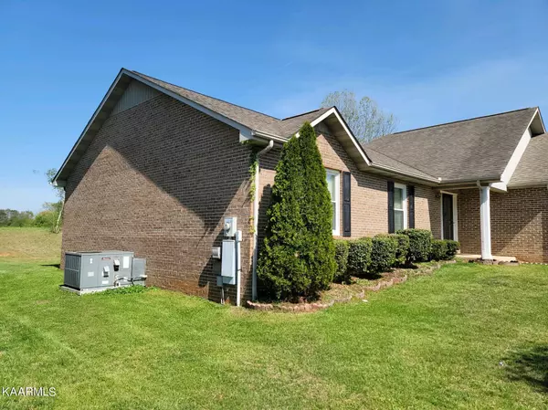 Maryville, TN 37803,1528 Cavalier DR