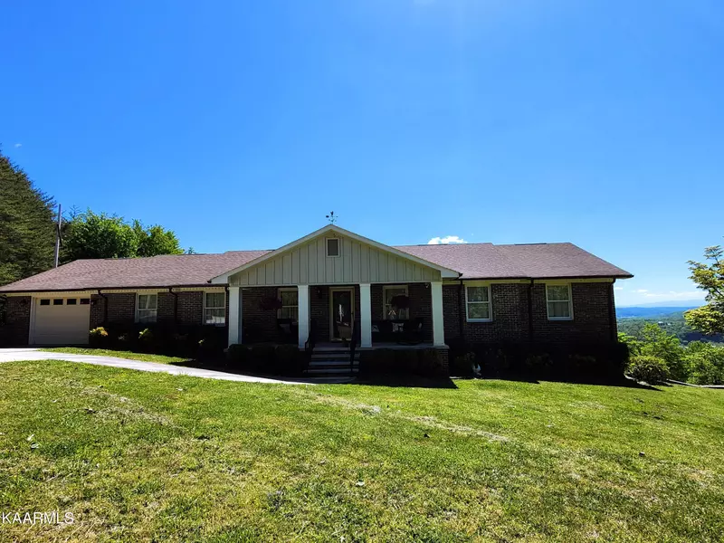 390 Ridgewood Rd, Harriman, TN 37748