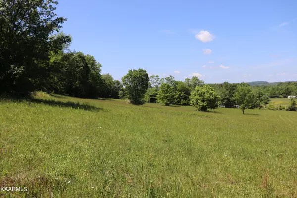 1486 Cedar Valley Rd, Sweetwater, TN 37874