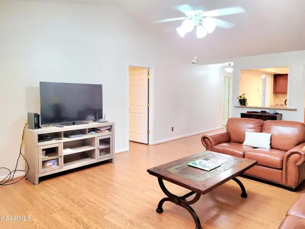 Knoxville, TN 37923,8609 Batavia WAY