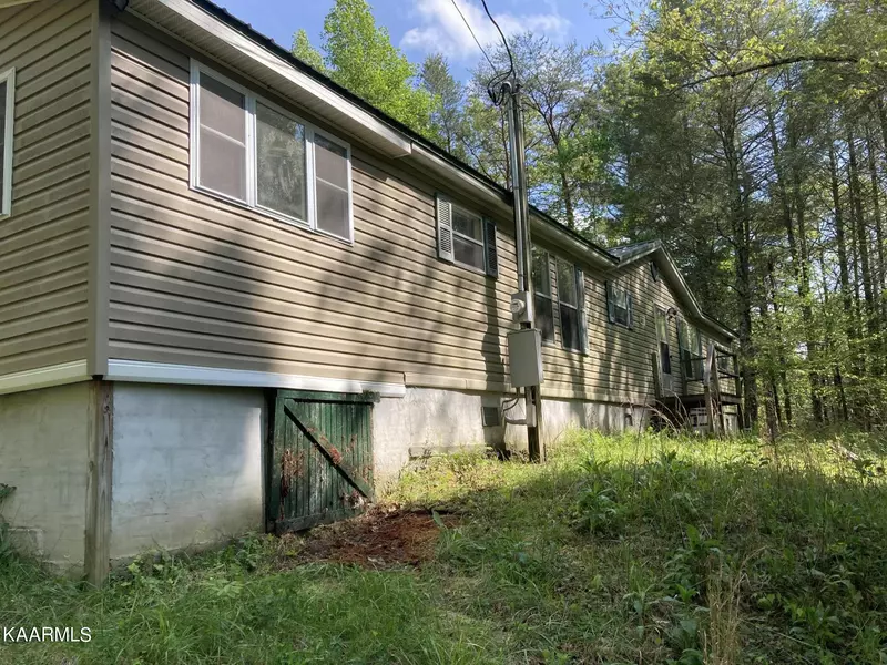 367 McJunkin Rd, Tellico Plains, TN 37385