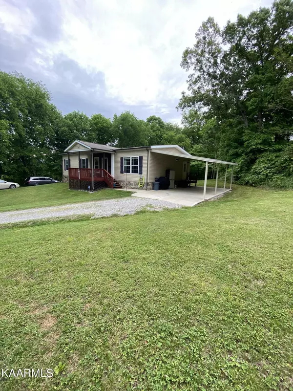 943 Boyds Creek Hwy, Seymour, TN 37865