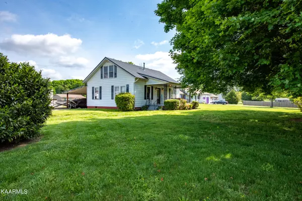 634 Clover Hill Rd, Maryville, TN 37801