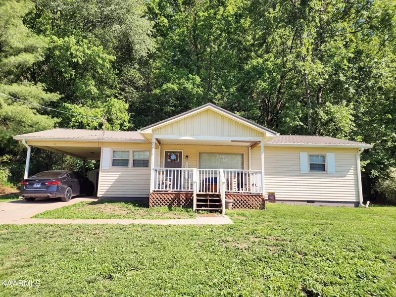 723 Old Rockwood Hwy, Harriman, TN 37748