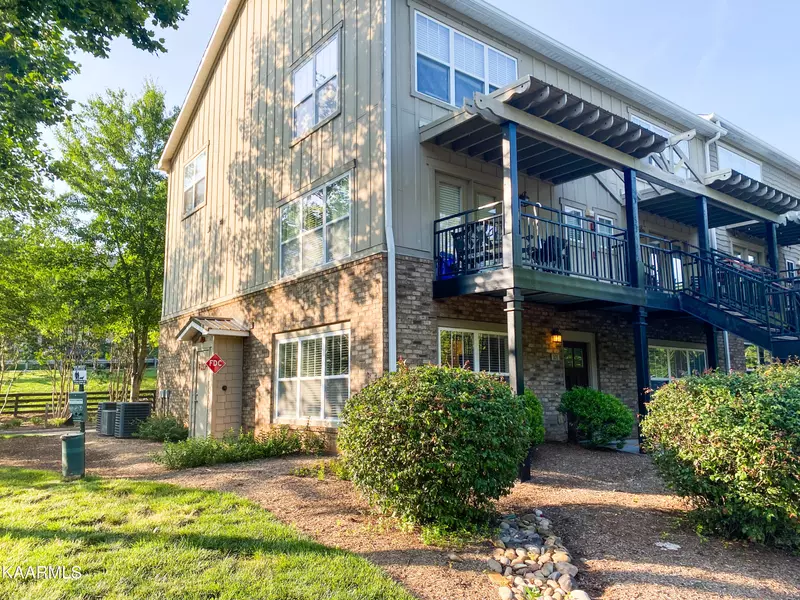 3825 Cherokee Woods WAY #101, Knoxville, TN 37920