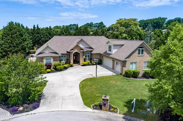 1329 Woodland TRCE, Maryville, TN 37803