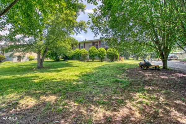 205 Wills LN, Lafollette, TN 37766