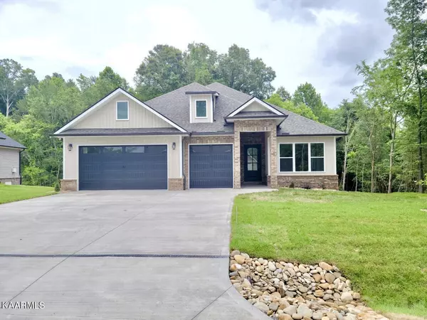 302 Oostagala LN, Loudon, TN 37774