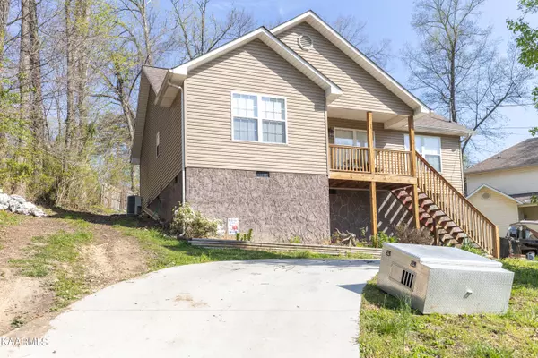 115 Woodland CT, Lafollette, TN 37766