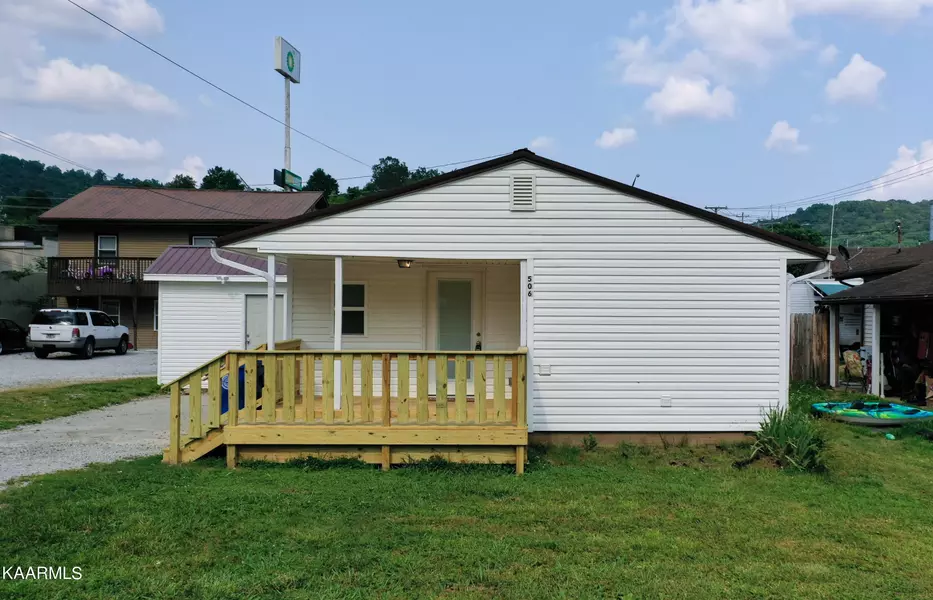 506 Wallace Ave, Rocky Top, TN 37769