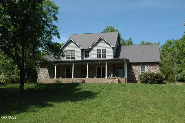 3232 Deerfield DR, Louisville, TN 37777