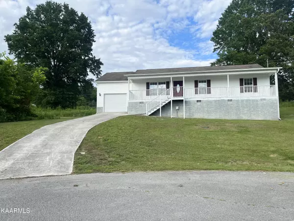 1139 Wallace Ln, Lafollette, TN 37766