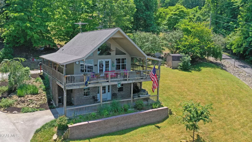 377 Lakeview LN, Andersonville, TN 37705