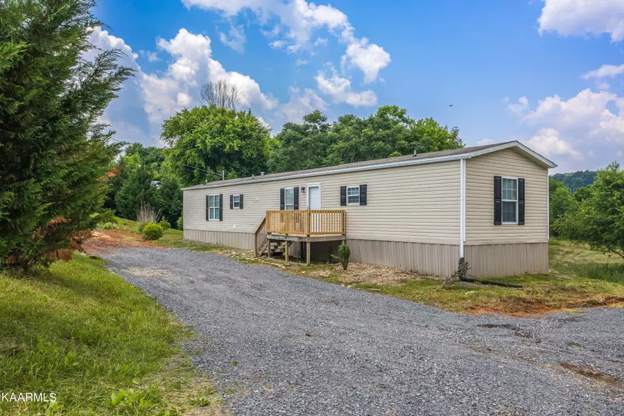 7337 Saint Clair Rd, Whitesburg, TN 37891