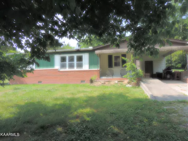 365 Old Dandridge Pike, Strawberry Plains, TN 37871