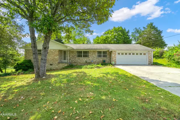 315 Sanford Ave, Clinton, TN 37716