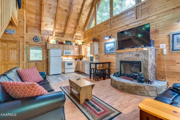 Pigeon Forge, TN 37863,656 Forest DR