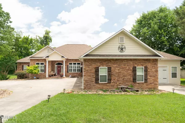 Loudon, TN 37774,400 Ookedaliya PL