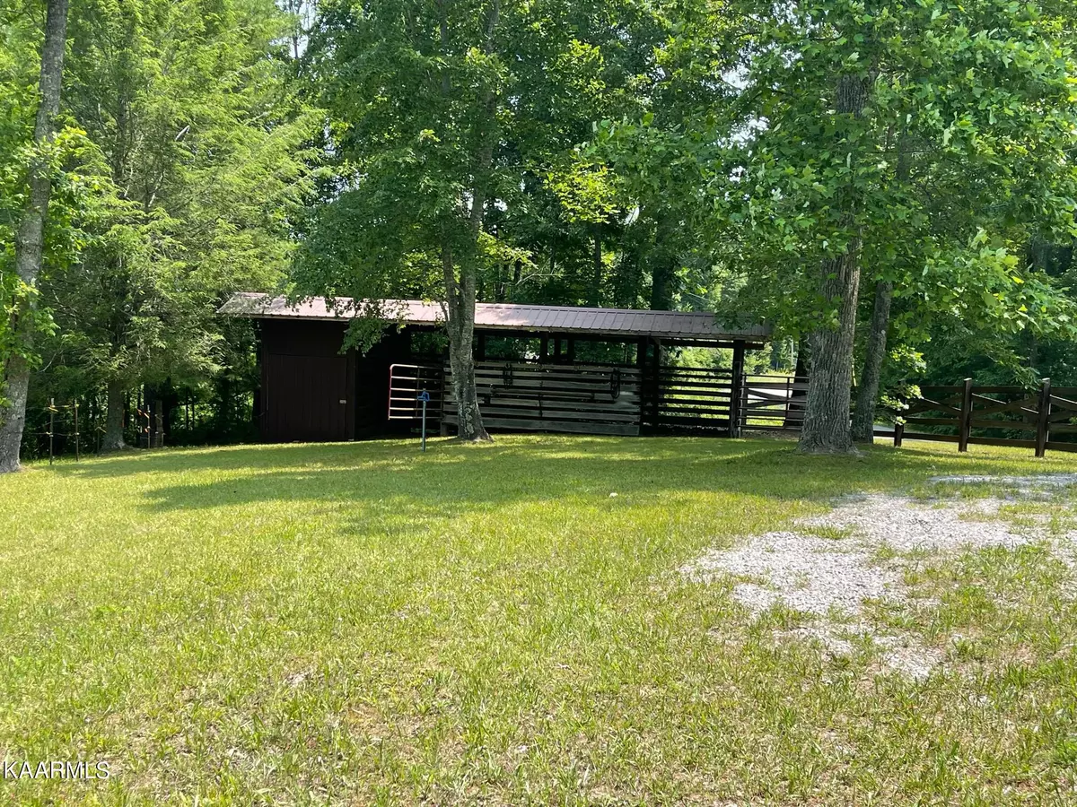 Allardt, TN 38504,3557 Mt Helen Rd