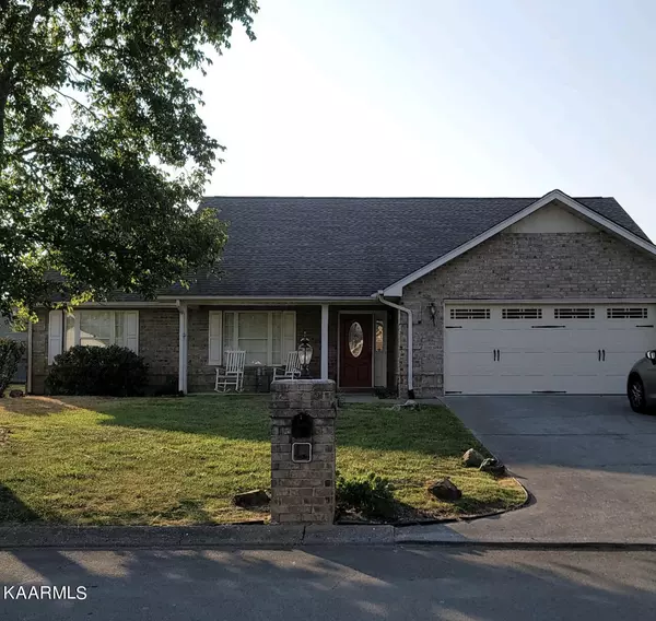 2305 Sir Edward LN, Maryville, TN 37803