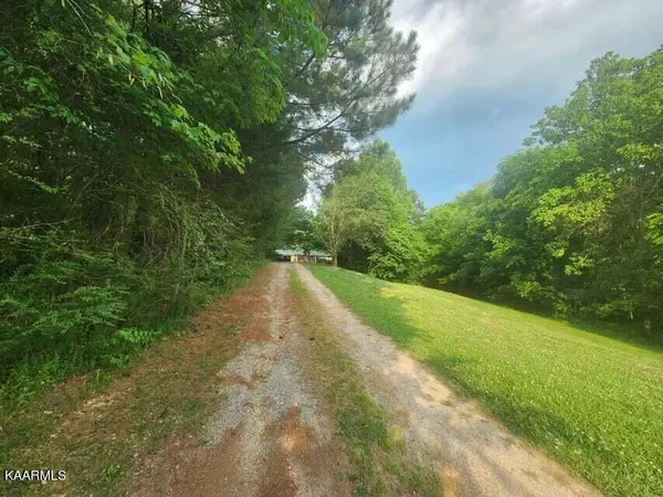 1031 Roberts Ridge Rd, Ten Mile, TN 37880