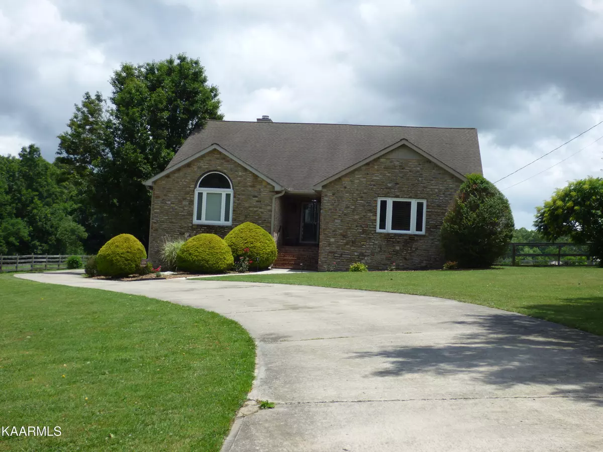 Crossville, TN 38571,472 Carson Rd