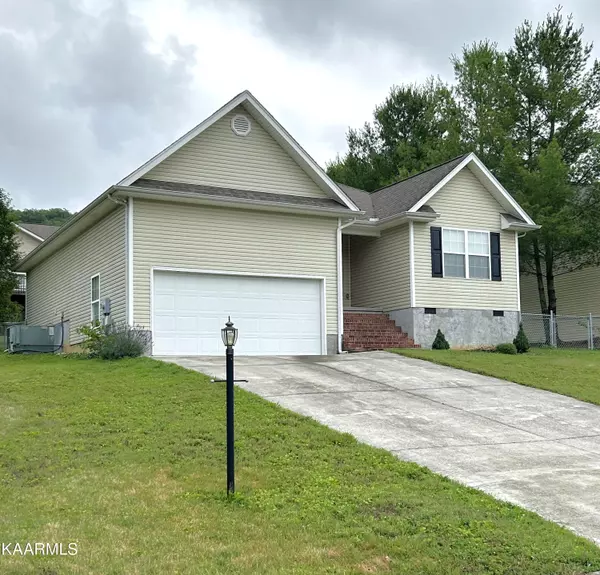 Clinton, TN 37716,107 Flag Stone WAY