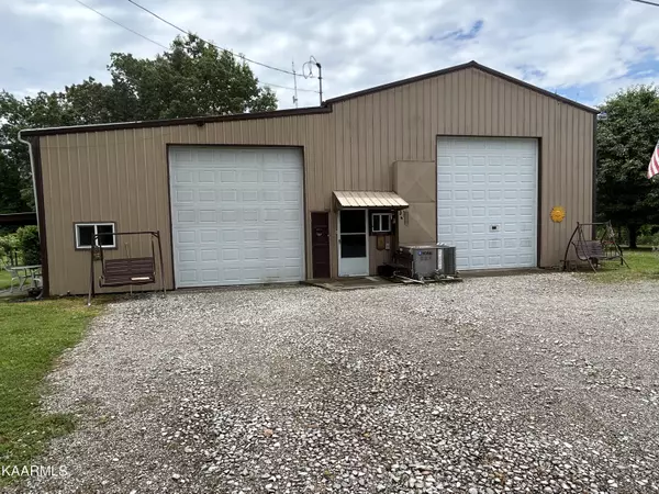 Deer Lodge, TN 37726,1535 Deer Lodge Hwy Hwy