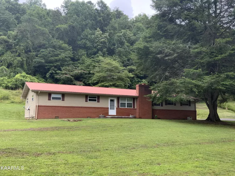 244 Brashears Rd, Harriman, TN 37748