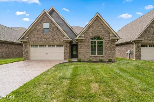 213 Village Cove CIR, Englewood, TN 37329