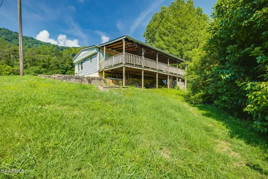 199/220 Seitz Lane, Caryville, TN 37714