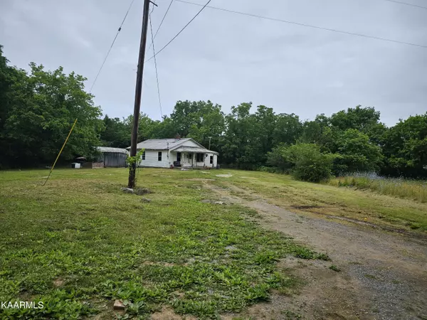Pennington Gap, VA 24277,215 Whited LOOP