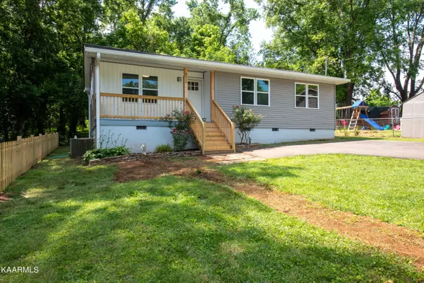 5210 Mcintyre Rd,  Knoxville,  TN 37914