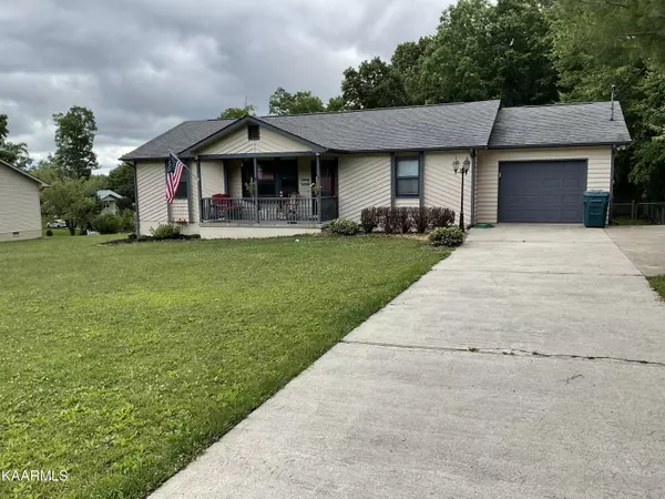 375 Mockingbird DR, Crossville, TN 38555