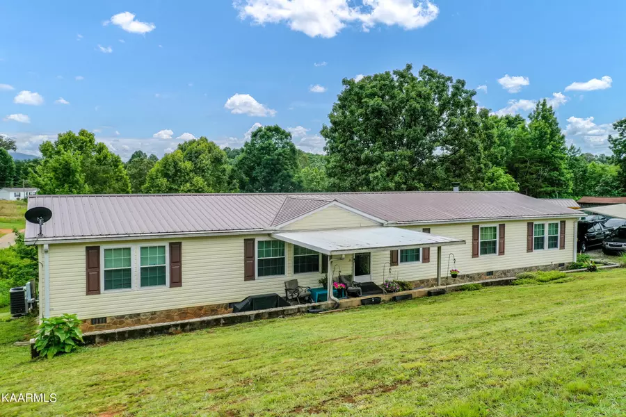 6106 Lanier Rd, Maryville, TN 37801