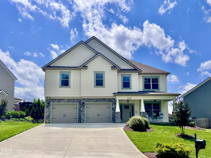 2299 Clearmill DR, Lenoir City, TN 37772