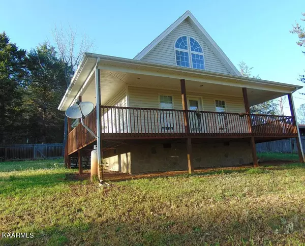 450 Sleepy Hollow Rd, Speedwell, TN 37870