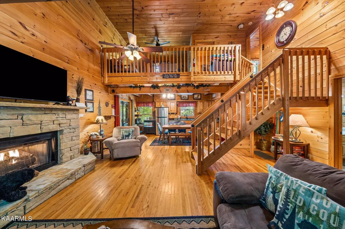 Gatlinburg, TN 37738,450 Silver Maple LN