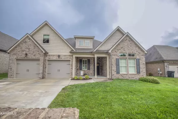 479 Chimney Rock DR, Lenoir City, TN 37771