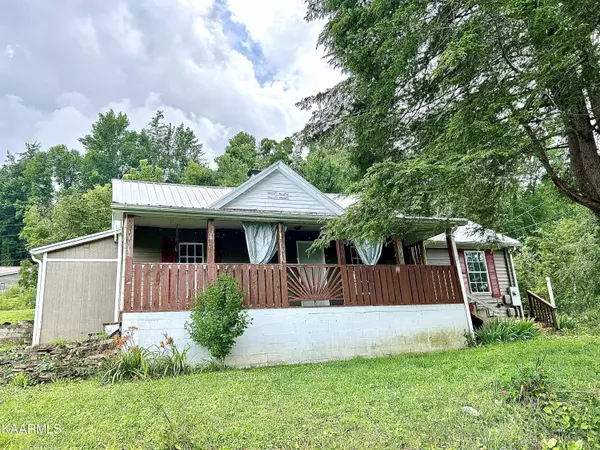 145 Shady Grove Rd, Lancing, TN 37770